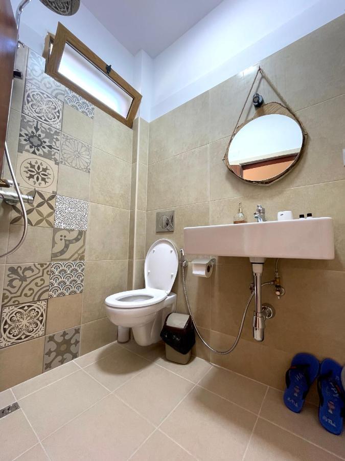 Tekada Hotel & Restaurant Влёра Экстерьер фото