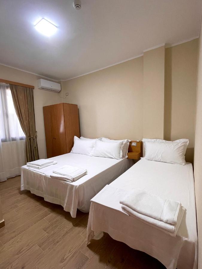 Tekada Hotel & Restaurant Влёра Экстерьер фото