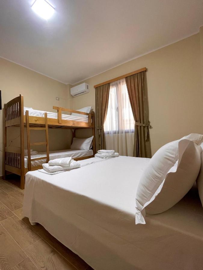 Tekada Hotel & Restaurant Влёра Экстерьер фото
